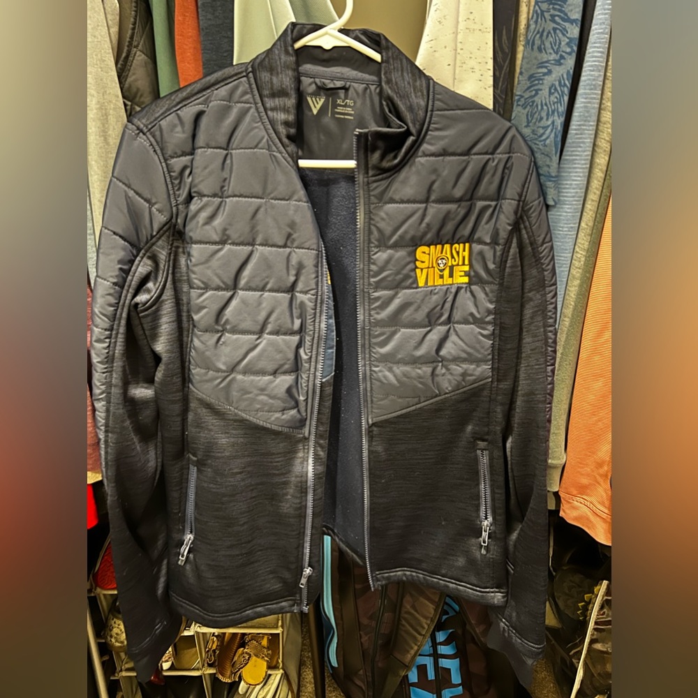 Nashville Predators 2022 Stadium Series Ladies LevelWear Jacket Size XL